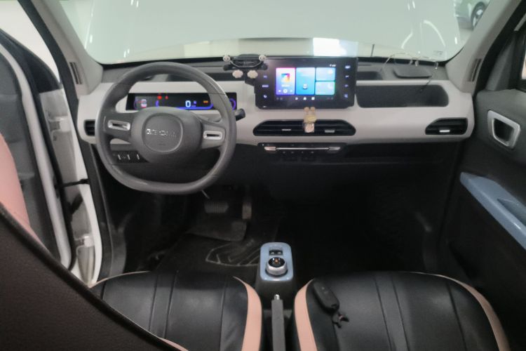 吉利银河 2023款 熊猫mini 200km 耐力熊局部细节16