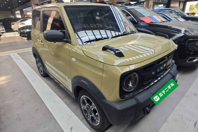 吉利银河 2024款 200km 熊猫骑士车身外观3