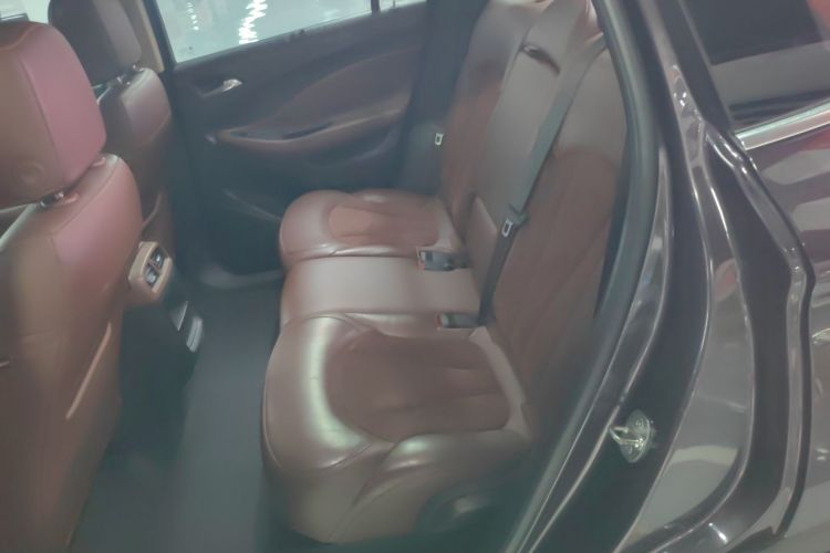 别克 昂科威 2017款 28T 四驱精英型中控内饰21