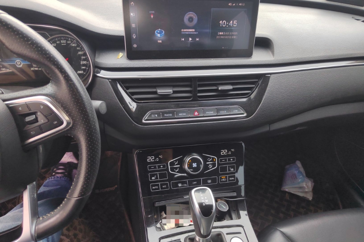 红旗H5 2019款 30TD 智联韵动版中控内饰16