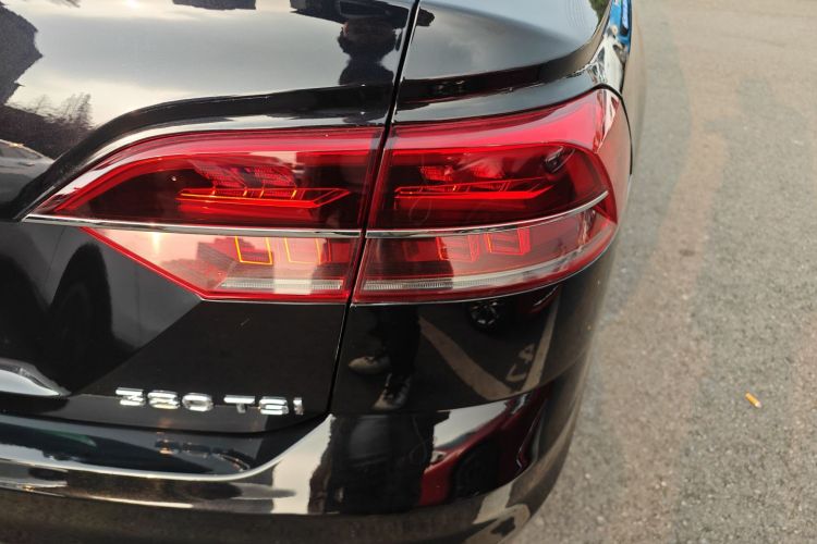 大众 辉昂 2018款 改款 380TSI 两驱商务版车身外观9