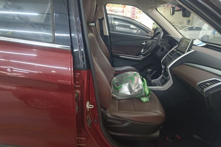 比速汽车 比速T3 2017款 1.3T 手动豪华型局部细节41