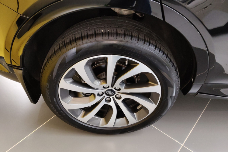 路虎 发现运动版 2020款 249PS R-Dynamic 性能版车身外观6008