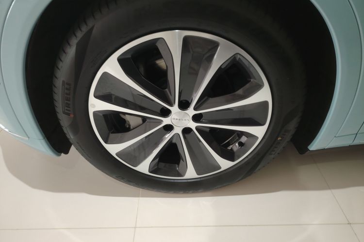 鸿蒙智行 智界R7 2025款 增程 251km Max车身外观6007