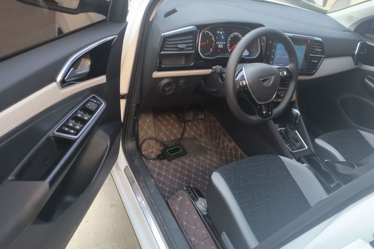 捷达VS5 2024款 280TSI 自动先锋版中控内饰7003