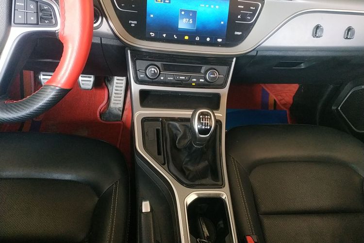 吉利汽车 帝豪GS 2018款 运动版 1.4T 手动领尚型中控内饰18