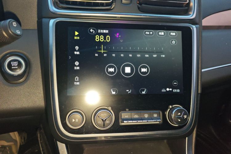 领克01 2017款 2.0T 两驱型Pro版局部细节16