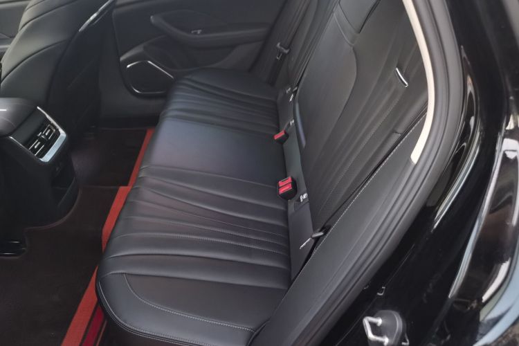 红旗H5 2023款 1.5T DCT智联旗韵版中控内饰7004