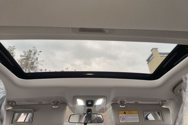 长安 逸动 2025款 蓝鲸 1.5T 500Bar尊贵型中控内饰22