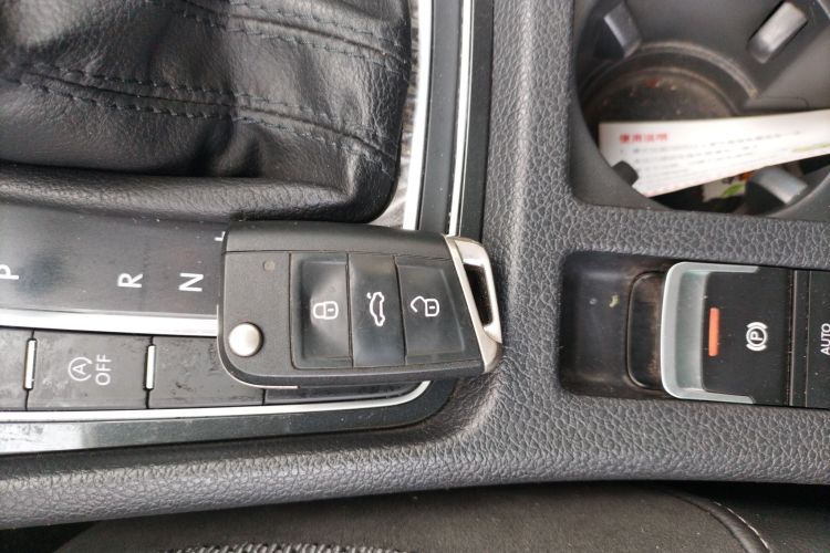 大众 高尔夫 2020款 挚爱版 280TSI DSG舒适型中控内饰7001