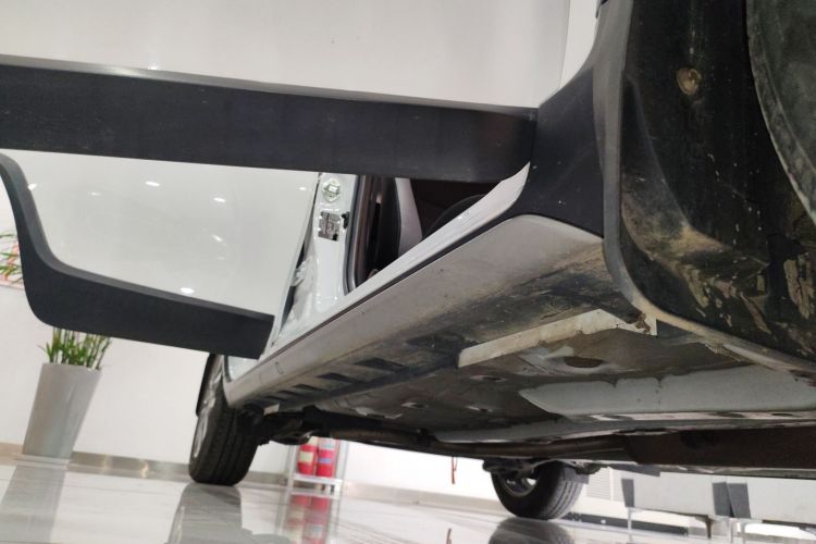 丰田 YARiS L 致炫 2021款 致炫X 1.5L CVT领先版局部细节9001