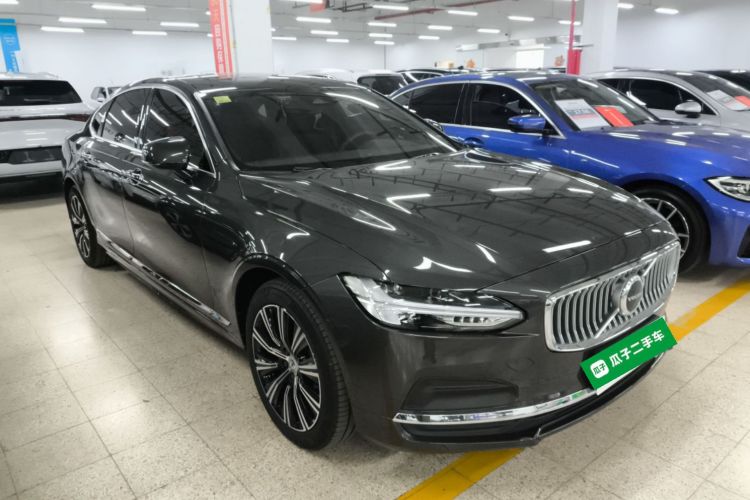 沃尔沃S90 2022款 B5 智逸豪华版车身外观3