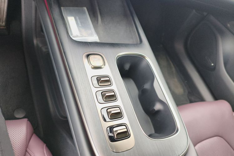 小米汽车 小米SU7 2024款 四驱超长续航高阶智驾Max版中控内饰18