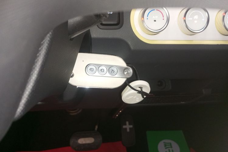 五菱汽车 宏光MINIEV 2022款 马卡龙臻享款 磷酸铁锂中控内饰11