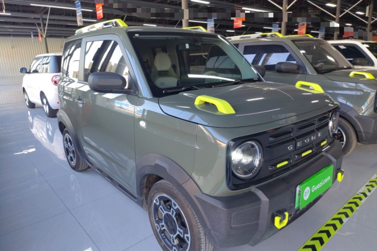 吉利银河 2025款 210km 熊猫骑士车身外观3