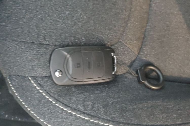 五菱汽车 五菱缤果 2023款 333km 快享款中控内饰11