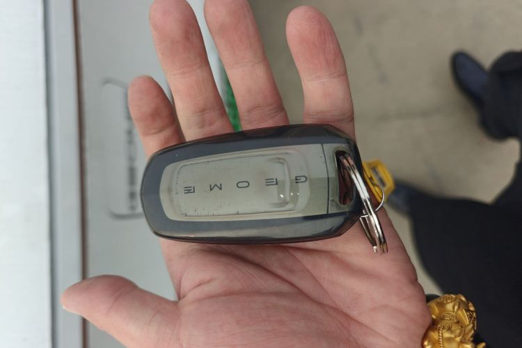 吉利银河 2024款 熊猫mini 200km 耐力熊中控内饰11