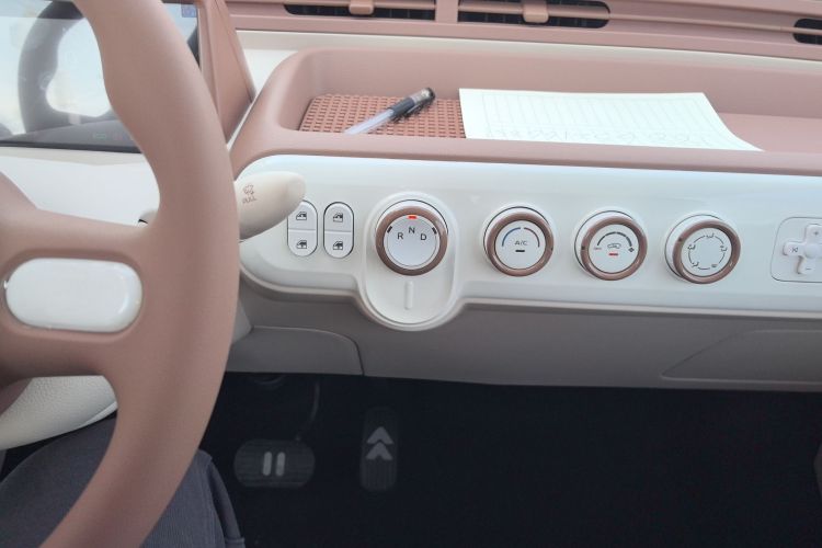 奔腾小马 2026款 222km 萌趣马 Plus中控内饰16