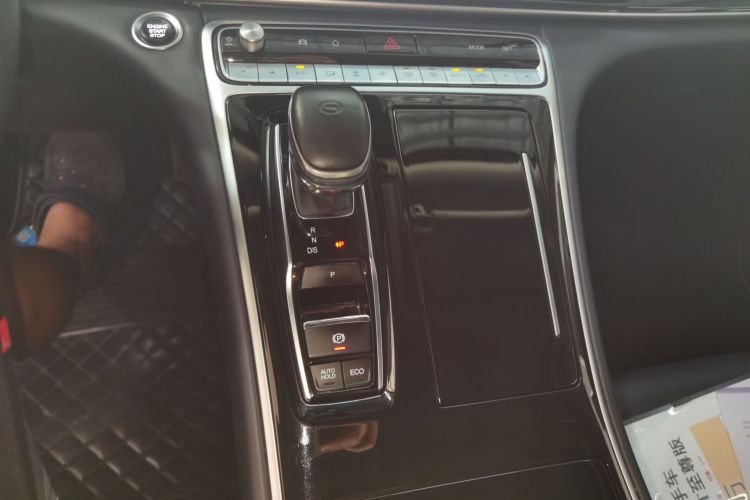 广汽传祺 传祺M8 2021款 领秀系列 390T 尊享版中控内饰18