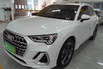 奥迪Q3 2024款 35 TFSI 时尚动感型