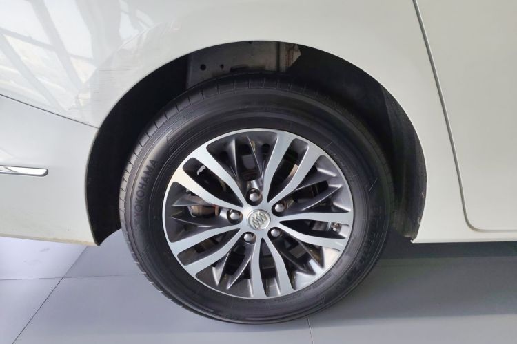 别克GL8 2018款 ES 28T 豪华型 国VI车身外观6008