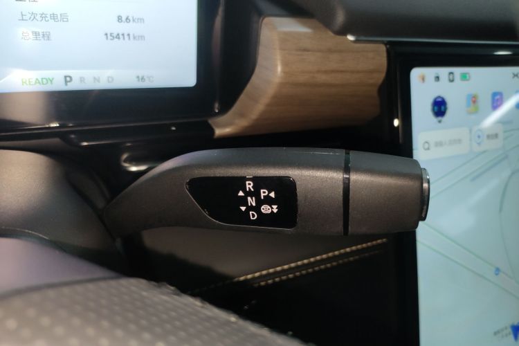 小鹏P5 2024款 500Plus版中控内饰18