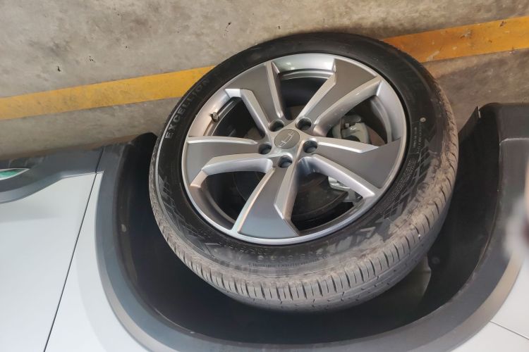 吉利汽车 豪越L 2024款 2.0T DCT尊贵型车身外观6007