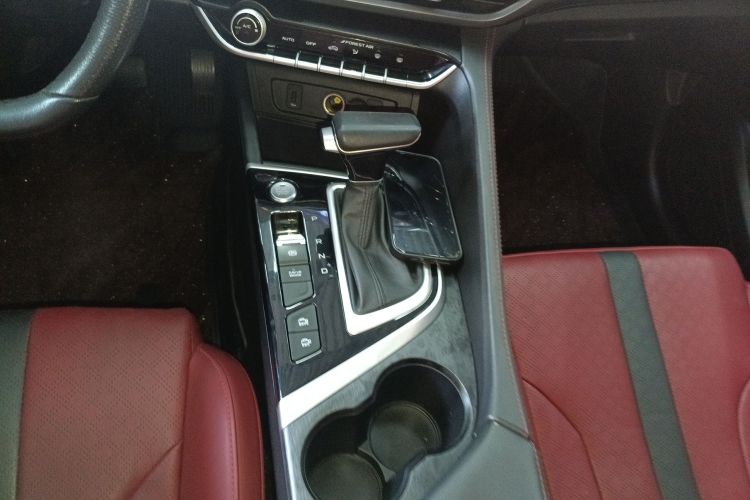 长安 逸动 2021款 PLUS 蓝鲸NE 1.4T GDI DCT旗舰型中控内饰18