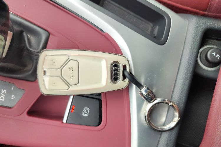 奥迪A4L 2022款 40 TFSI 豪华动感型中控内饰7001