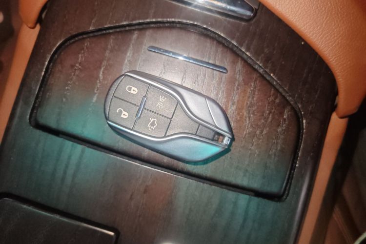 玛莎拉蒂 总裁 2013款 3.0T 标准型中控内饰7001