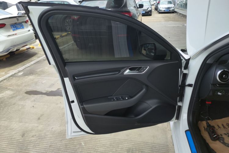 奥迪A3 2020款 Sportback 35 TFSI 时尚型 国V中控内饰7007