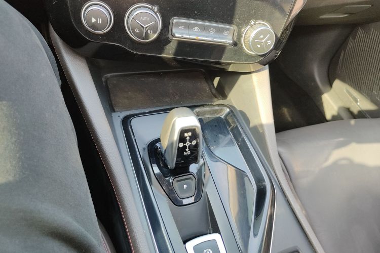 领克02 2019款 高能版 2.0T 自动两驱耀版 国VI局部细节18