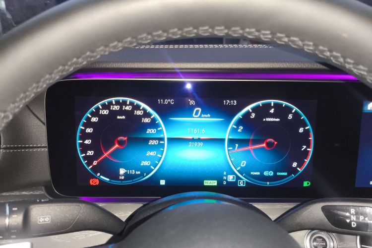 奔驰E级 2021款 E 260 L 运动型中控内饰14