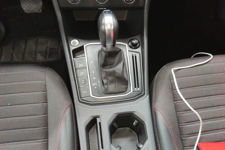 大众 朗逸 2024款 300TSI DSG星空满逸版中控内饰18