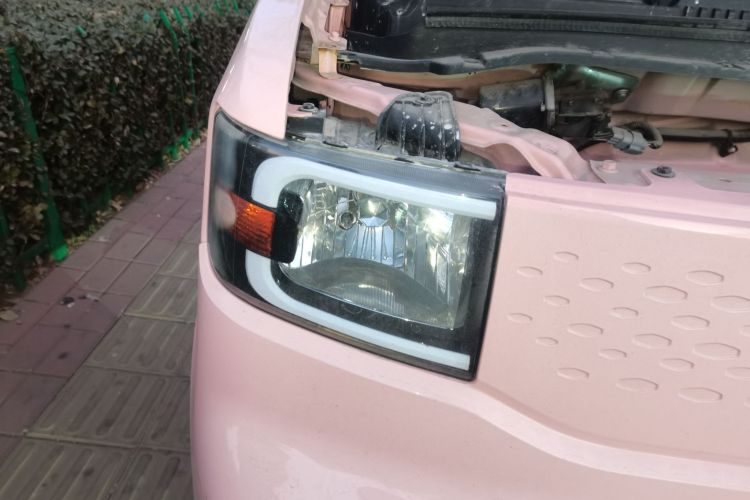 凌宝汽车 凌宝uni 2023款 超甜版（手动座椅）车身外观8