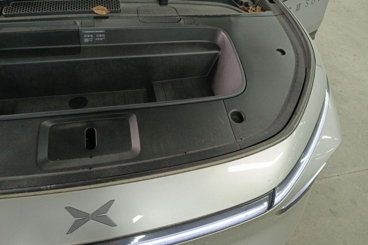 小鹏G7 2025款 702 超长续航 Max机舱底盘26