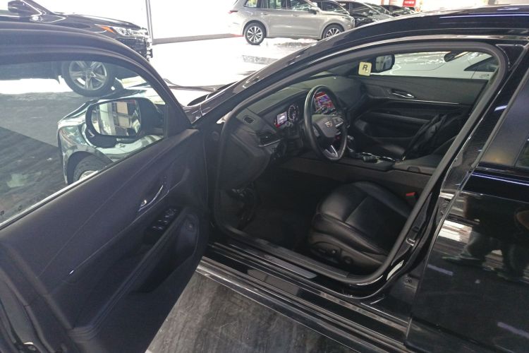 凯迪拉克CT4 2020款 28T 时尚型中控内饰20