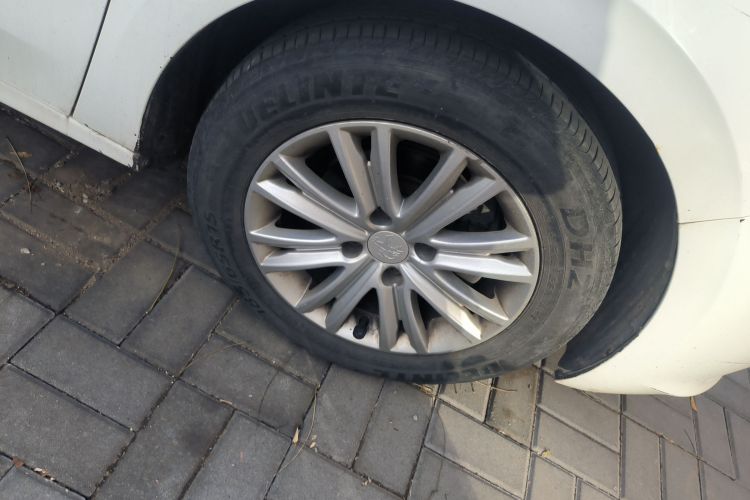 标致301 2016款 1.6L 手动舒适版车身外观6007