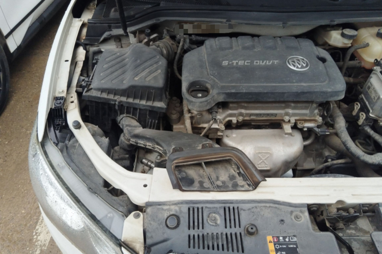 别克 英朗 2016款 15N 自动精英型机舱底盘25