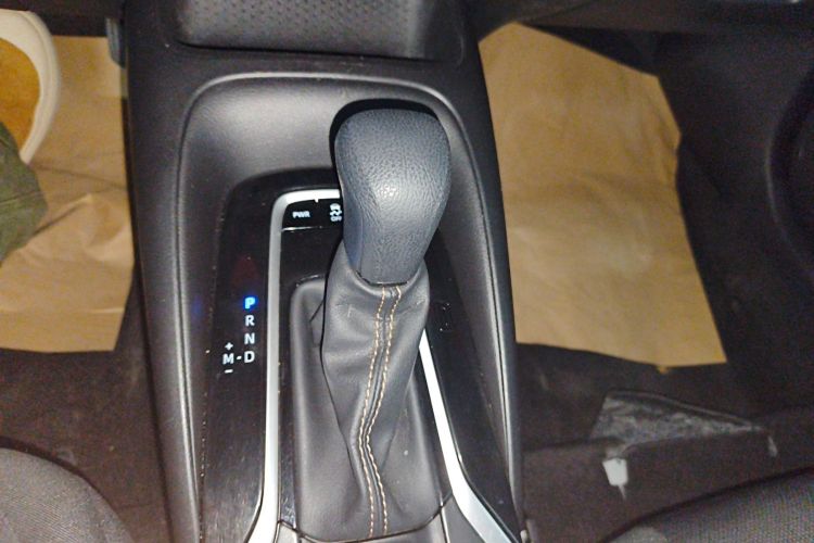 丰田 雷凌 2023款 TNGA 1.5L CVT进取版中控内饰18