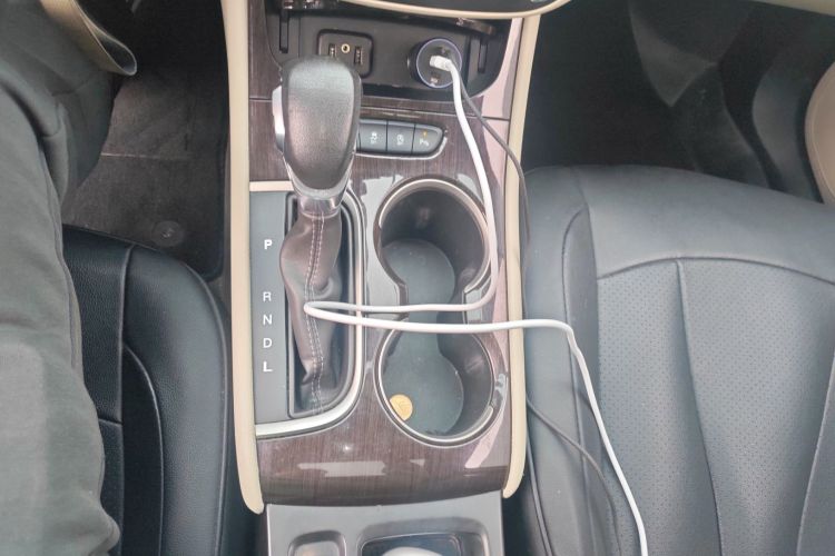 别克 威朗 2018款 三厢 15S 自动领先型中控内饰18