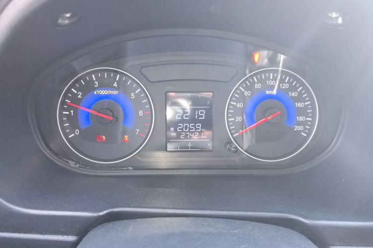 东风风光 风光330 2019款 1.5L手动实用型II 国VI局部细节14