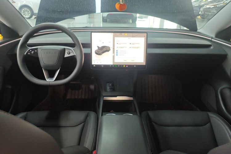 特斯拉 Model 3 2023款 后轮驱动版中控内饰12