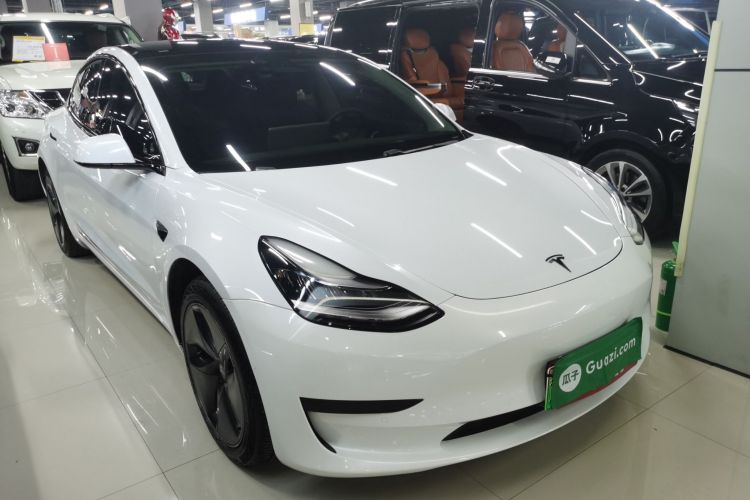 特斯拉 Model 3 2020款 标准续航后驱升级版车身外观3