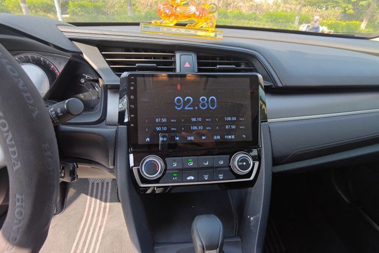 本田 思域 2016款 180TURBO CVT舒适版局部细节16