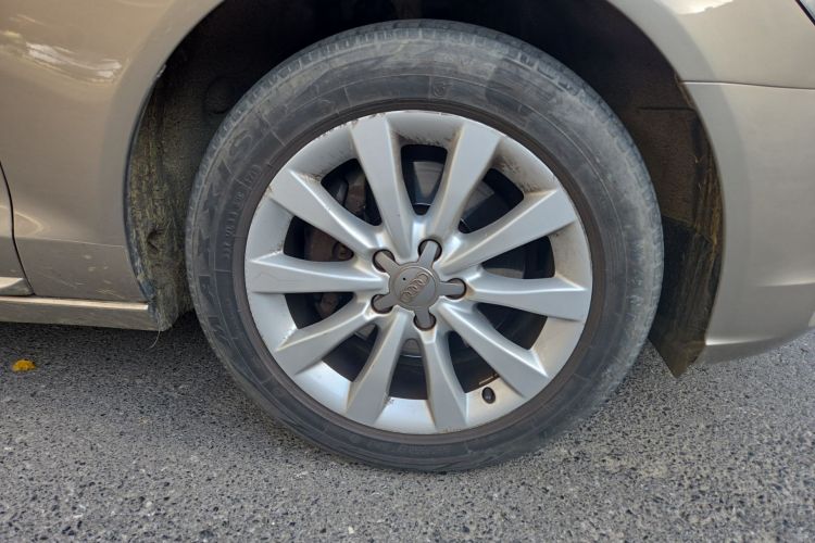 奥迪A6L 2012款 TFSI 标准型车身外观10