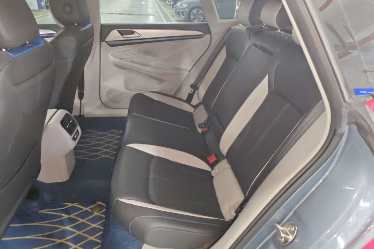 大众 2022款 凌渡L 280TSI DSG酷辣版中控内饰21