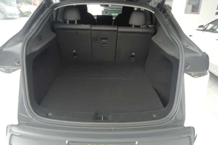 特斯拉 Model Y 2025款 后轮驱动版局部细节23