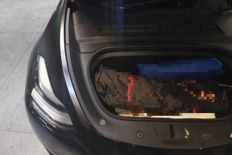 特斯拉 Model Y 2022款 后轮驱动版局部细节9006