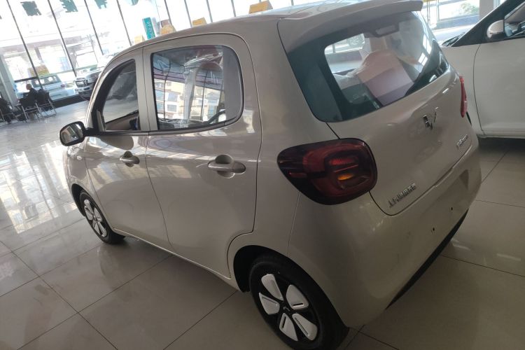 五菱汽车 宏光MINIEV 2025款 四门版 进阶款车身外观4